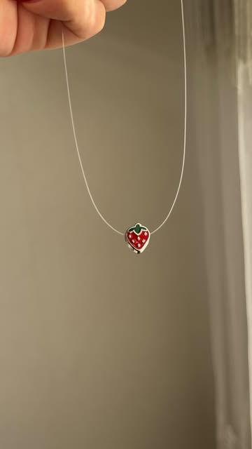 گردنبند توت فرنگی